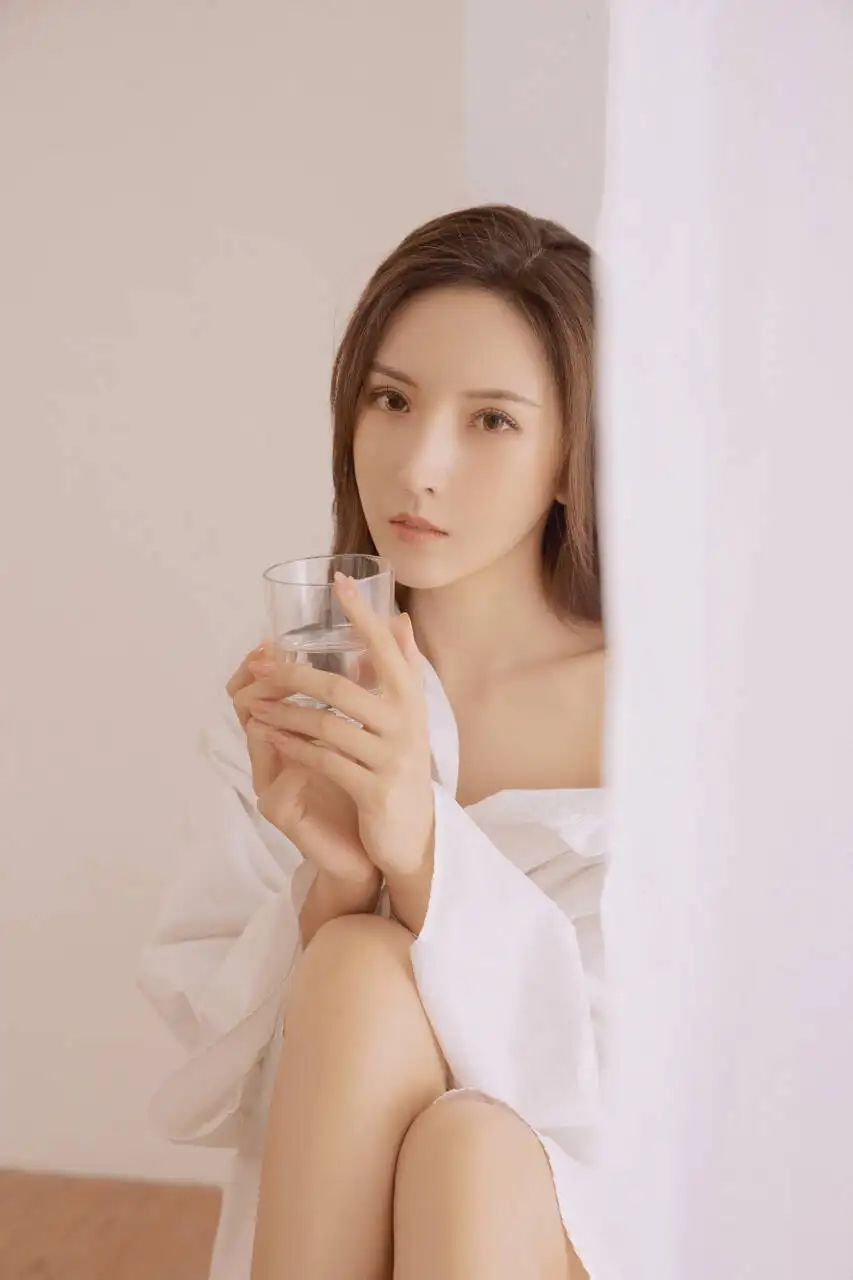 塔城贵阳私人伴游幼师费费子