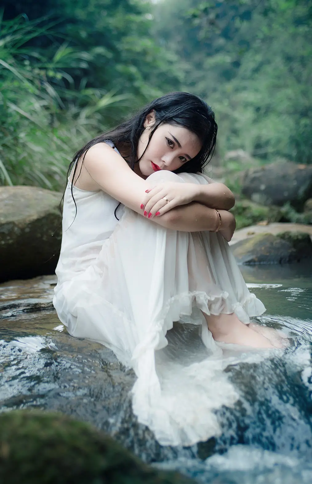 塔城郑州高端私人伴游小野梨子