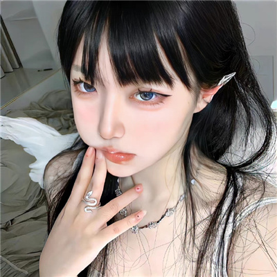 塔城伴游女生孛安春的资料
